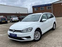 Volkswagen Golf S TDI BLUEMOTION TECHNOLOGY 1