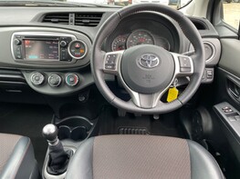 Toyota Yaris VVT-I SR 18