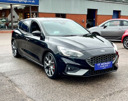 Ford Focus ST 4