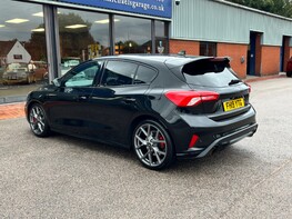 Ford Focus ST 9