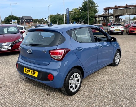 Hyundai i10 SE 8