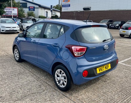 Hyundai i10 SE 9