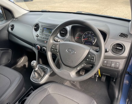 Hyundai i10 SE 17