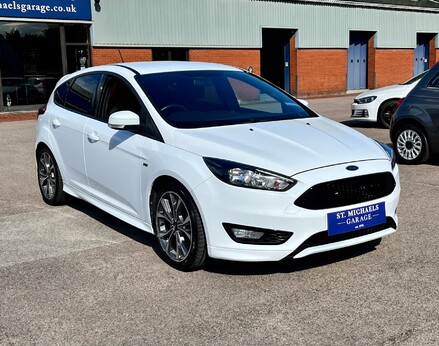 Ford Focus ST-LINE TDCI 4