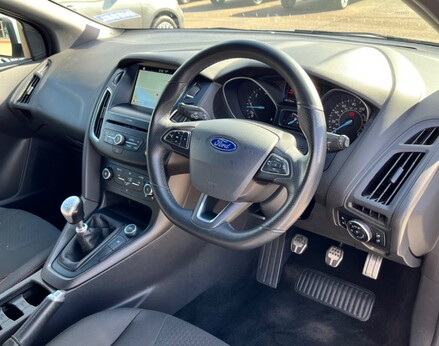 Ford Focus ST-LINE TDCI 18