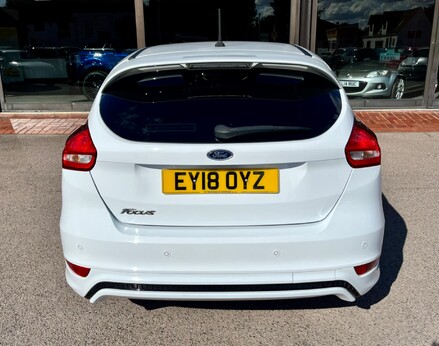 Ford Focus ST-LINE TDCI 6