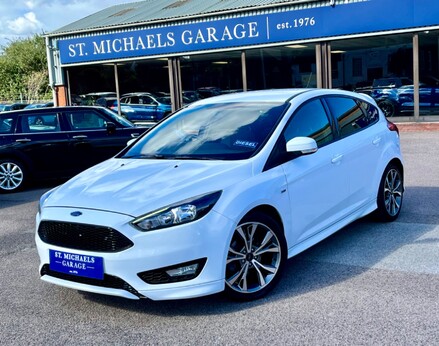 Ford Focus ST-LINE TDCI 1