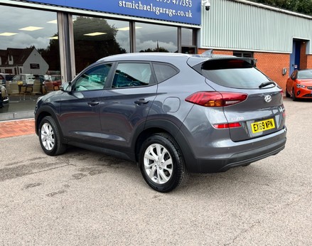 Hyundai TUCSON GDI SE NAV 9