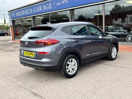 Hyundai TUCSON GDI SE NAV 8