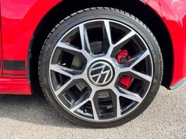 Volkswagen Up GTI 16