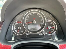 Volkswagen Up GTI 21