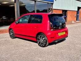 Volkswagen Up GTI 9