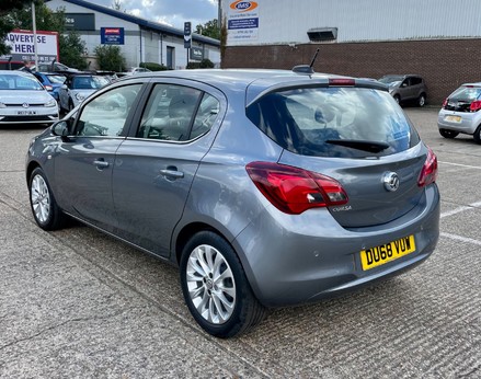 Vauxhall Corsa SE NAV 9