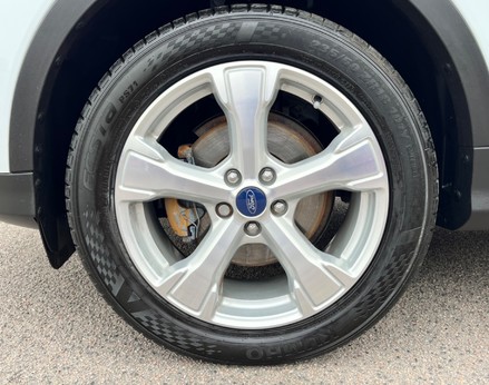 Ford Kuga TITANIUM 13