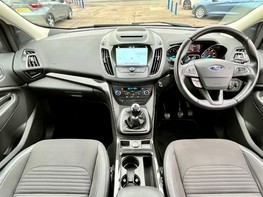 Ford Kuga TITANIUM 2