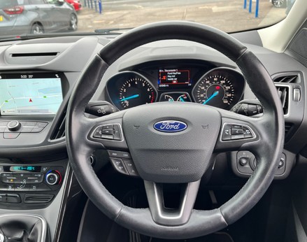 Ford Kuga TITANIUM 20