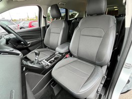 Ford Kuga TITANIUM 52