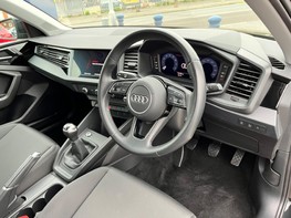 Audi A1 SPORTBACK TFSI TECHNIK 18