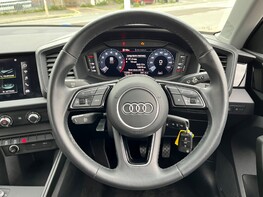 Audi A1 SPORTBACK TFSI TECHNIK 19