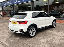 Audi A1 TFSI CITYCARVER 8