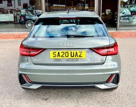 Audi A1 SPORTBACK TFSI S LINE 6