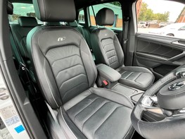 Volkswagen Tiguan R-LINE TECH TDI DSG 58