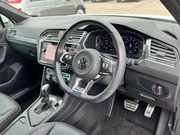 Volkswagen Tiguan R-LINE TECH TDI DSG 17