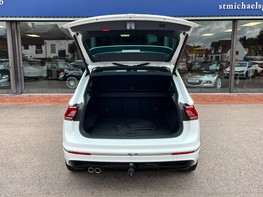 Volkswagen Tiguan R-LINE TECH TDI DSG 63