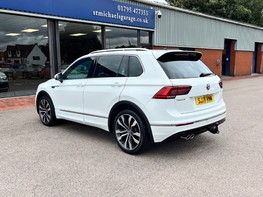 Volkswagen Tiguan R-LINE TECH TDI DSG 8