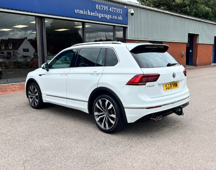 Volkswagen Tiguan R-LINE TECH TDI DSG 8