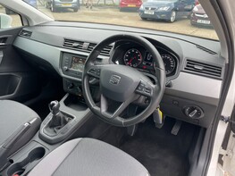 SEAT Ibiza MPI SE 17