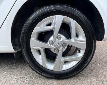 Hyundai i10 MPI SE CONNECT 14