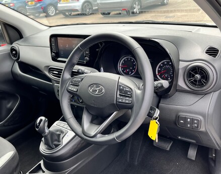 Hyundai i10 MPI SE CONNECT 18