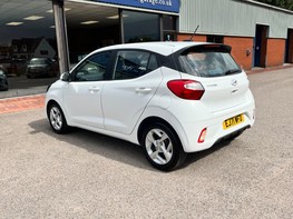 Hyundai i10 MPI SE CONNECT 9