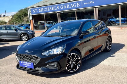 Ford Focus ST-LINE X