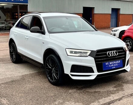 Audi Q3 TFSI BLACK EDITION 4