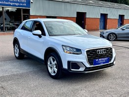 Audi Q2 TFSI SPORT 4