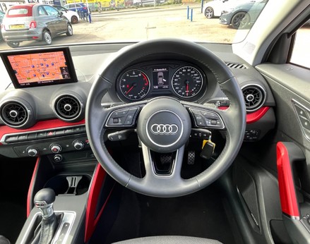 Audi Q2 TFSI SPORT 19