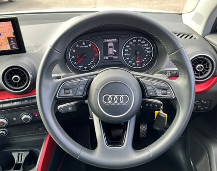 Audi Q2 TFSI SPORT 20