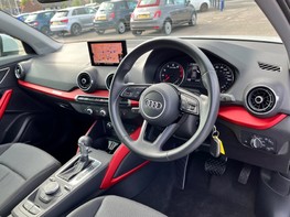 Audi Q2 TFSI SPORT 18