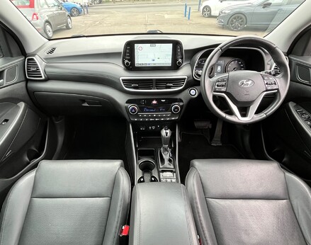 Hyundai TUCSON T-GDI PREMIUM SE 2