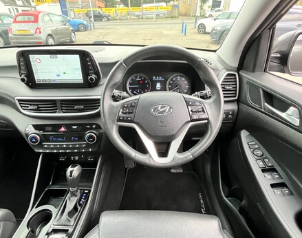 Hyundai TUCSON T-GDI PREMIUM SE 20