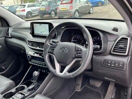 Hyundai TUCSON T-GDI PREMIUM SE 18