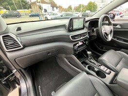 Hyundai TUCSON T-GDI PREMIUM SE 17