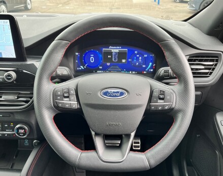 Ford Kuga ST-LINE X FIRST EDITION 19