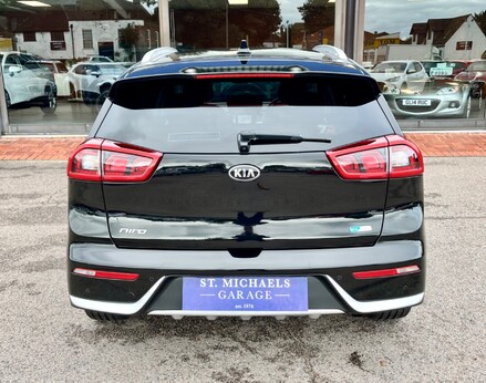 Kia Niro FIRST EDITION 6