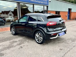 Kia Niro FIRST EDITION 9