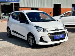 Hyundai i10 GO SE 4