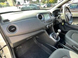 Hyundai i10 GO SE 17