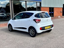 Hyundai i10 GO SE 9